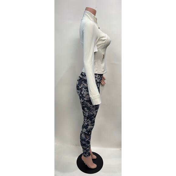 Lululemon Wunder Under Leggings - Picture 4 of 7